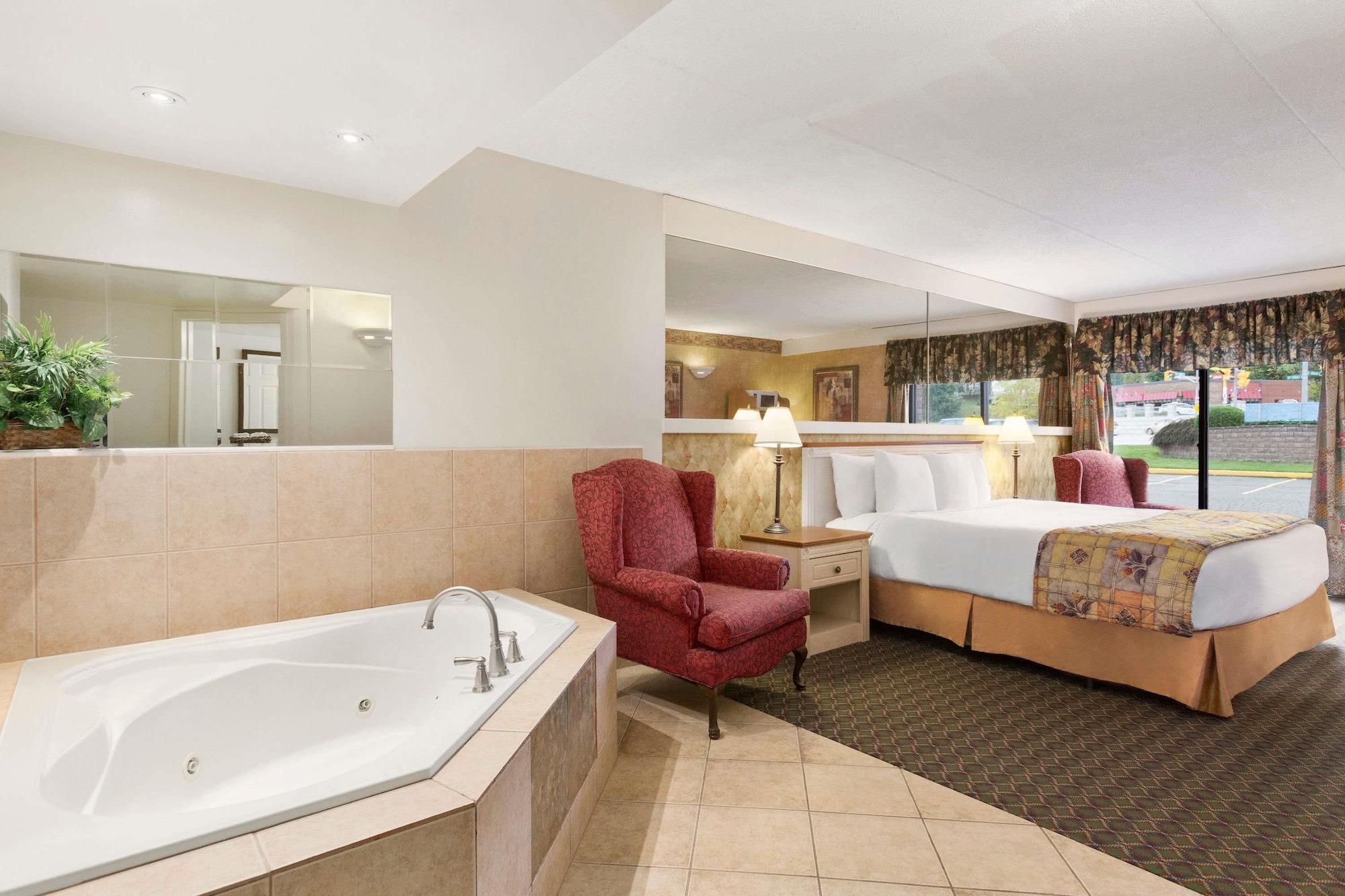 Travelodge By Wyndham Owen Sound On Eksteriør billede
