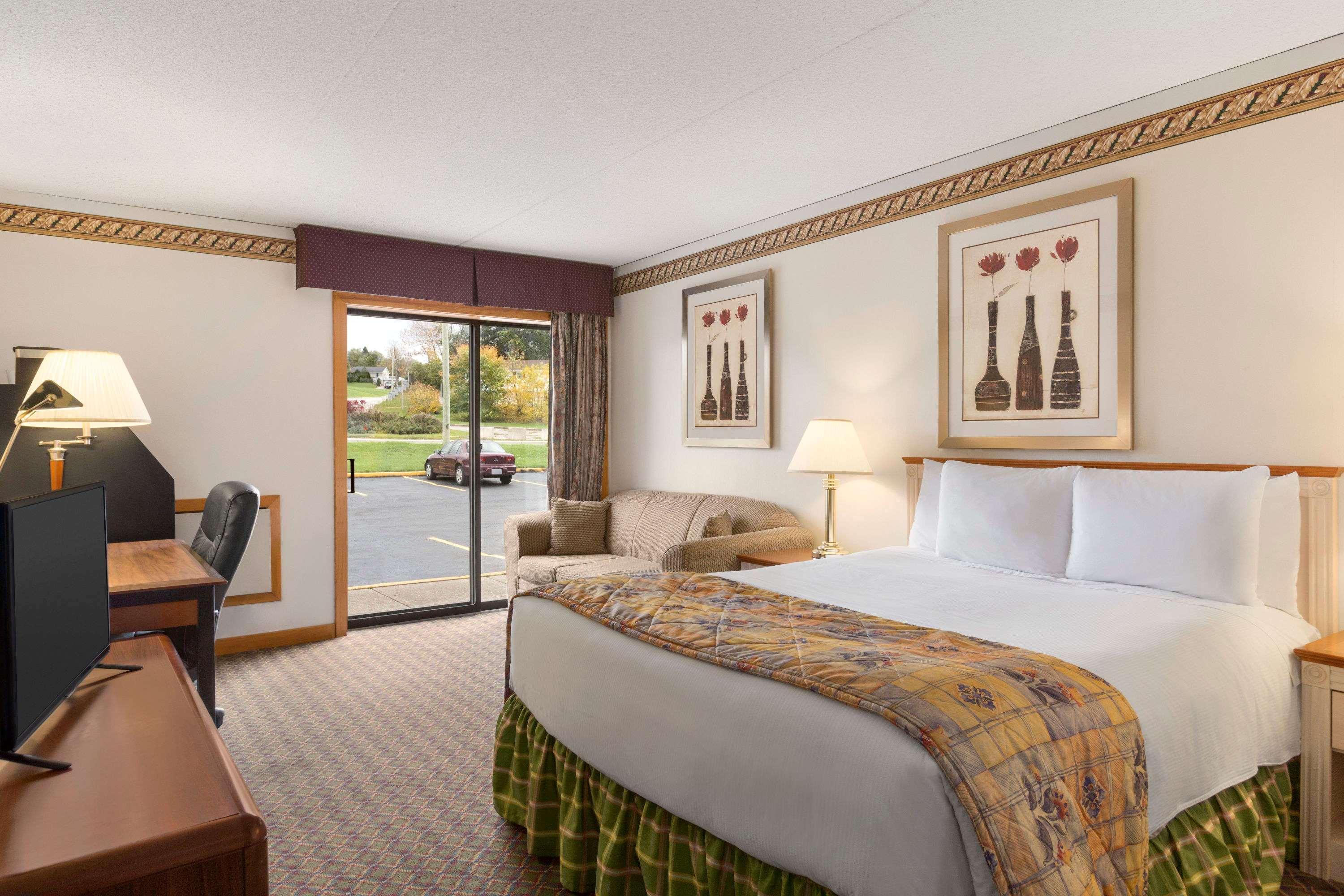 Travelodge By Wyndham Owen Sound On Eksteriør billede